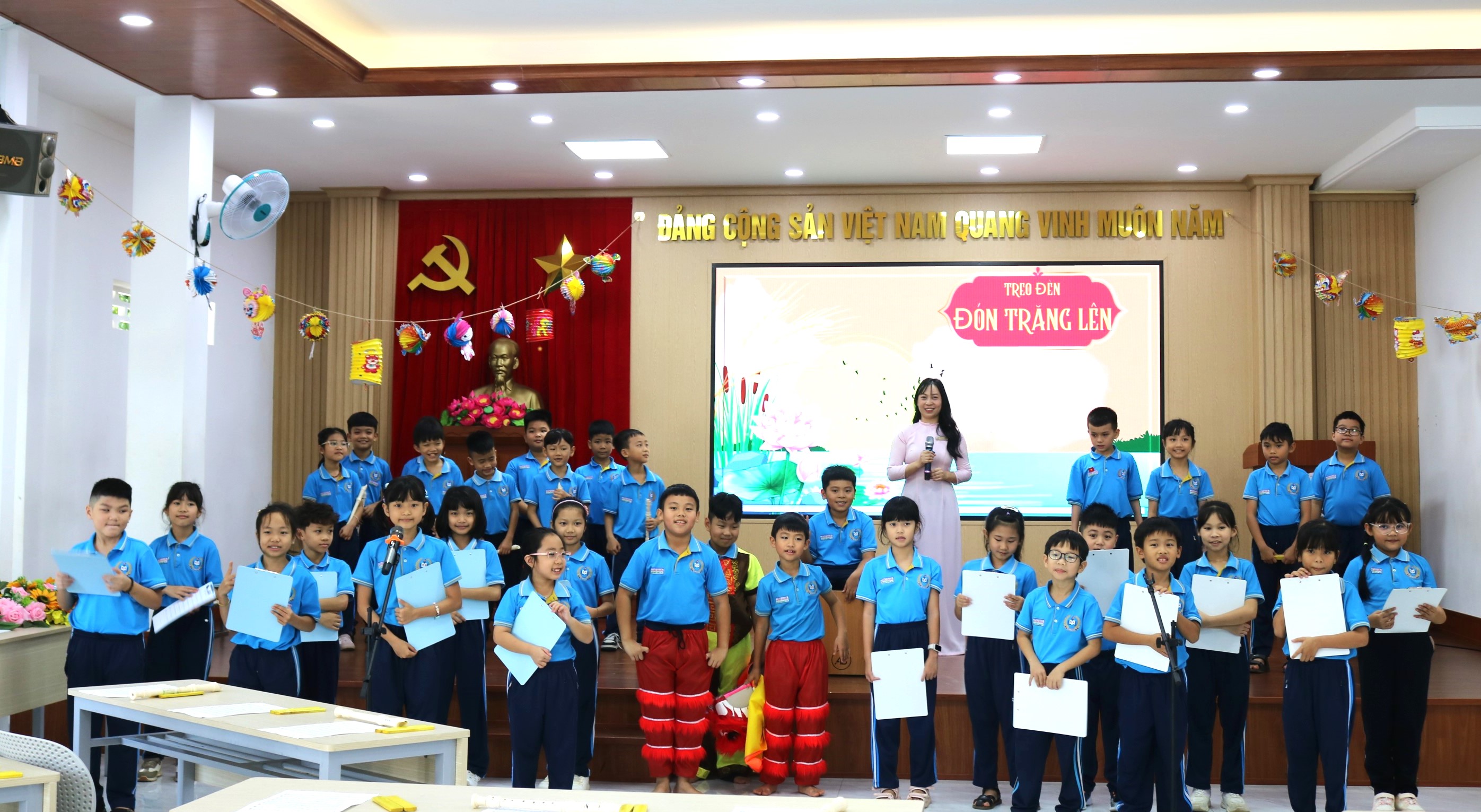 Âm nhạc kết nối yêu thương – Trung thu rộn ràng tại lớp 3A2