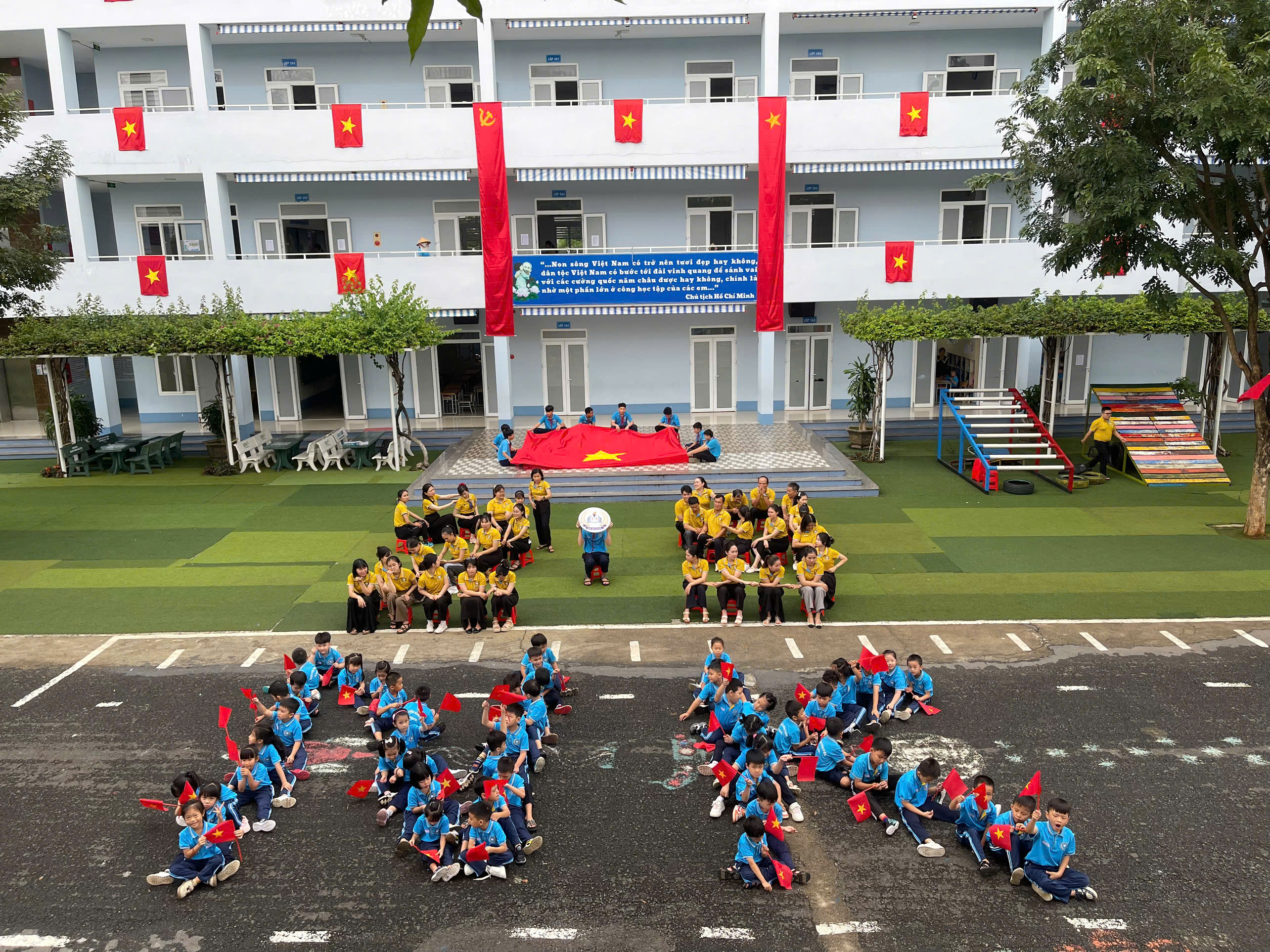 KHÍ THẾ VIỆT NAM – NIỀM KIÊU HÃNH TỪ SÂN TRƯỜNG TIỂU HỌC & THCS NGUYỄN KHUYẾN